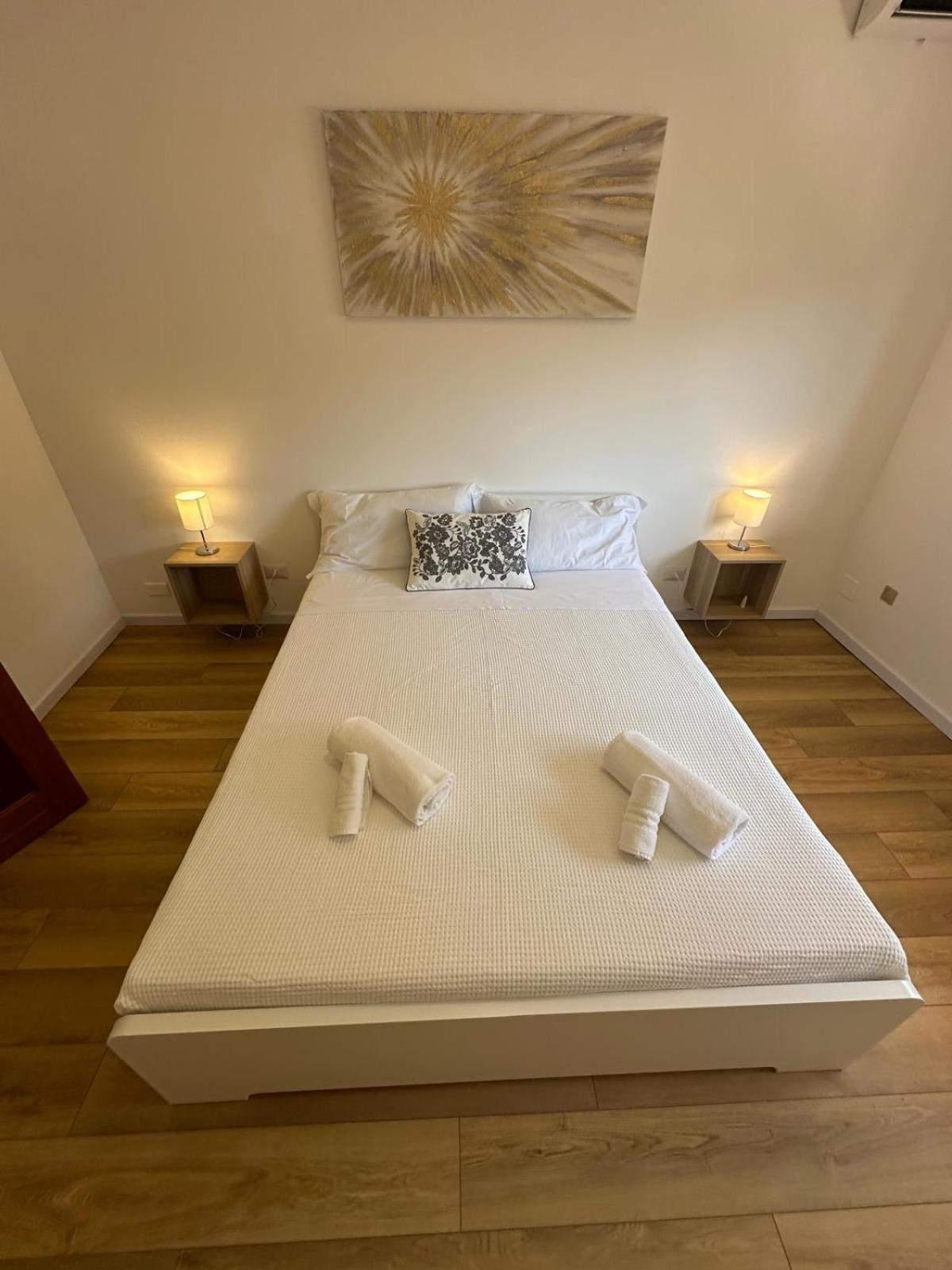 We Home Taormina Center With Parking Exterior photo