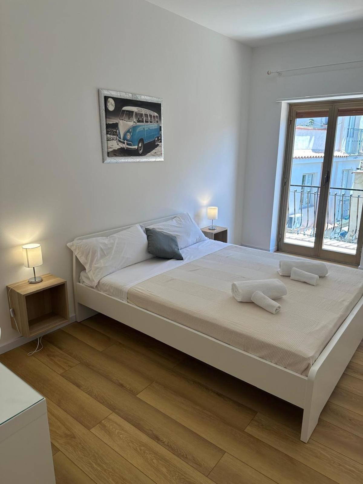 We Home Taormina Center With Parking Exterior photo